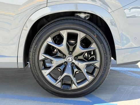 New 2026 Lexus TX 500h TX 500h F SPORT Performance Lu image 15