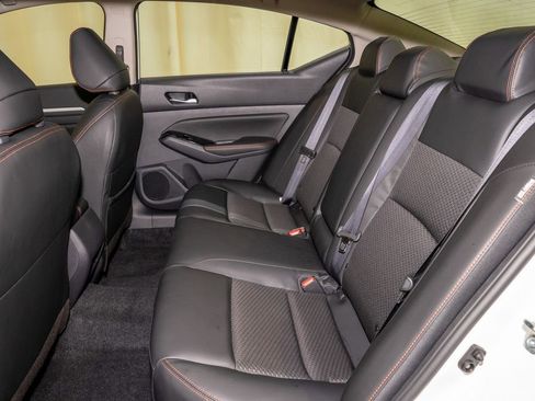 New 2025 Nissan Altima 2.5 SR image 10