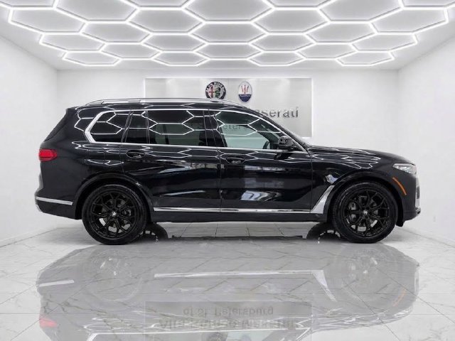 Used 2020 BMW X7 xDrive40i w/ Cold Weather Package AWD/4WD image 4