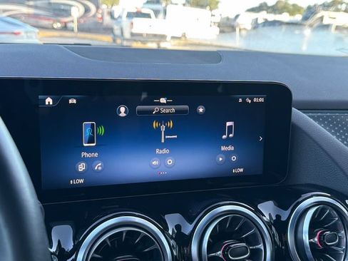 Used 2025 Mercedes-Benz GLA 250 4MATIC w/ Winter Package image 20