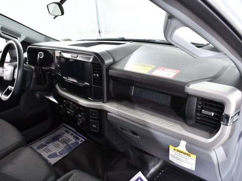 New 2025 Ford F550 4x4 Regular Cab Super Duty image 14