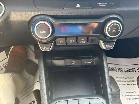 Used 2023 Kia Rio S w/ Technology Package FWD image 10