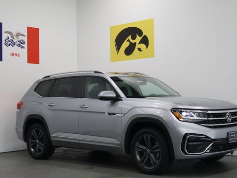 Used 2022 Volkswagen Atlas SEL R-Line image 1