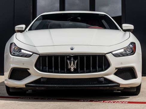 Used 2022 Maserati Ghibli Modena RWD image 4