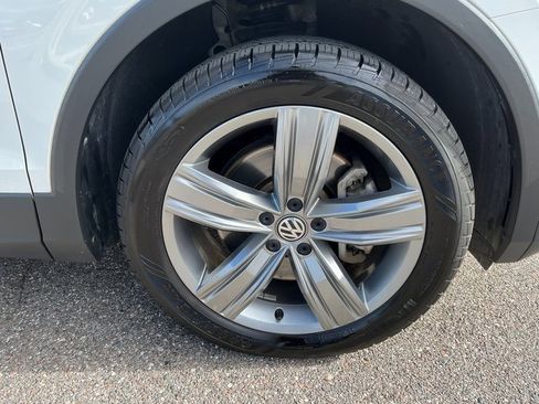 Certified 2019 Volkswagen Tiguan SEL Premium image 10