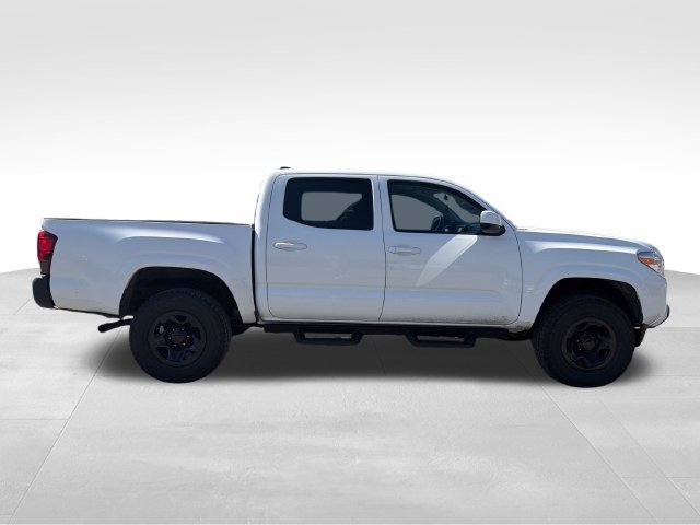Used 2020 Toyota Tacoma SR AWD/4WD image 4