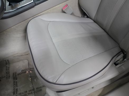 Used 2013 Lincoln MKX FWD image 11