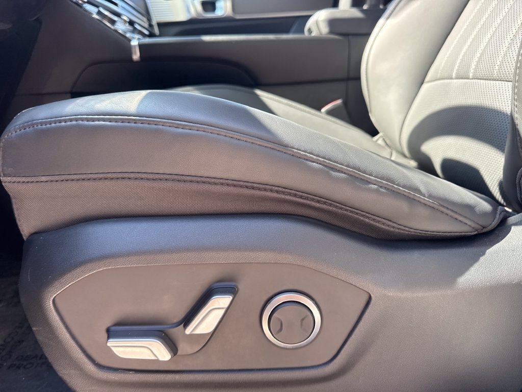 Used 2026 Hyundai Santa Fe SEL FWD image 14