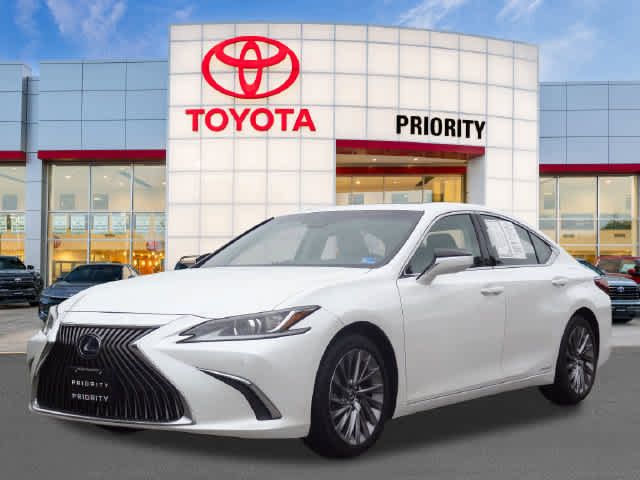 Used 2020 Lexus ES 300h w/ Accessory Package FWD image 1