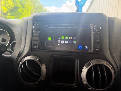 Used 2014 Jeep Wrangler Sport w/ 32" Tire & Wheel Group image 16