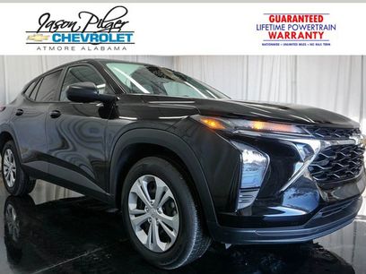 Used 2025 Chevrolet Trax LS