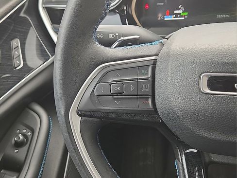 Used 2022 Jeep Grand Cherokee Trailhawk w/ Advanced Protech Group II image 20