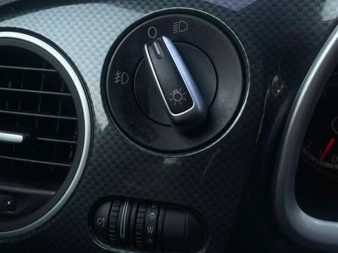 Used 2013 Volkswagen Beetle 2.0T FWD image 56