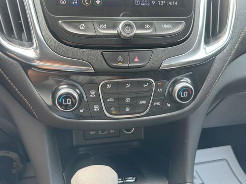 Used 2024 Chevrolet Equinox Premier FWD image 32