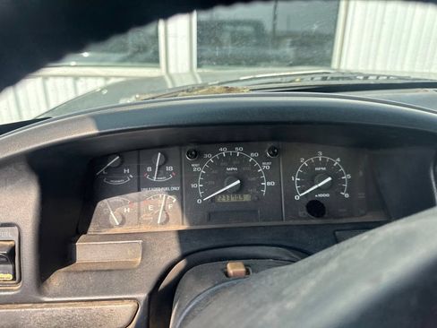 Used 1995 Ford F150 4x4 Regular Cab image 13