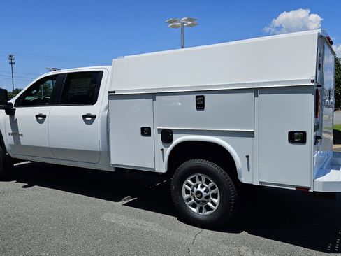 New 2025 Chevrolet Silverado 2500 W/T w/ WT Convenience Package AWD/4WD image 3