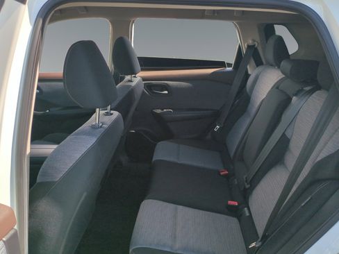 Used 2023 Nissan Rogue SV image 13