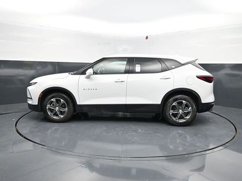 Used 2025 Chevrolet Blazer LT AWD/4WD image 5