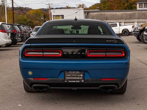 Used 2021 Dodge Challenger SRT Hellcat Redeye image 5