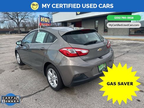 Used 2017 Chevrolet Cruze LT w/ Convenience Package image 7