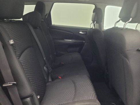 Used 2018 Dodge Journey SXT w/ Connectivity Group FWD image 19