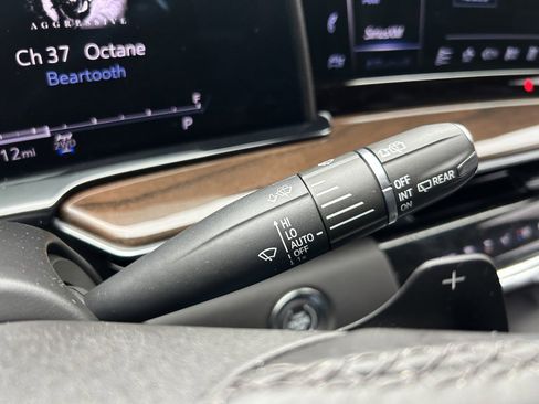 Used 2023 Cadillac Escalade ESV Sport Platinum w/ Heavy-Duty Trailer Package image 59