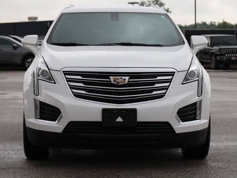 Used 2018 Cadillac XT5 FWD image 2