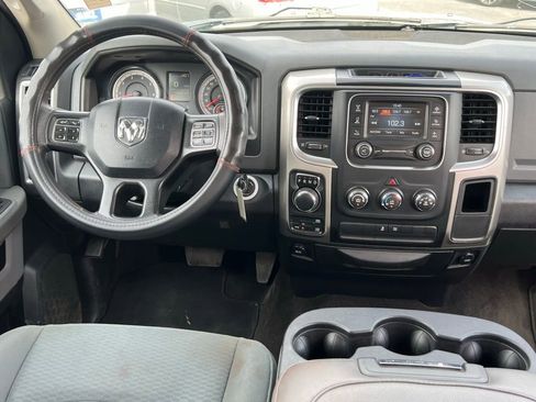 Used 2018 RAM 1500 Classic SLT image 19