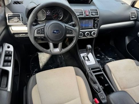 Used 2017 Subaru Crosstrek 2.0i Premium w/ Moonroof Package AWD/4WD image 11