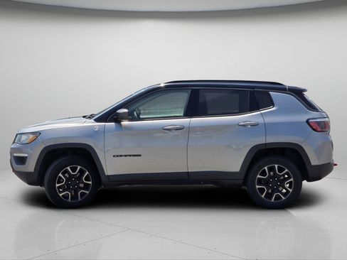 Used 2019 Jeep Compass Trailhawk AWD/4WD image 16