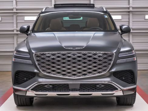 Certified 2025 Genesis GV80 2.5T Prestige AWD/4WD image 4