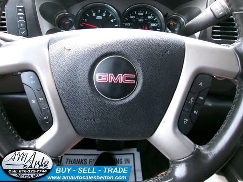 Used 2011 GMC Sierra 2500 SLE w/ SLE Preferred Package AWD/4WD image 9