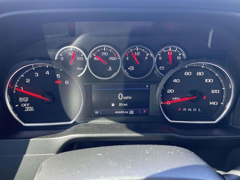 Used 2021 Chevrolet Silverado 1500 LT Trail Boss w/ Convenience Package II image 18