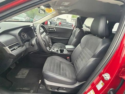 Used 2024 Mitsubishi Outlander SE AWD/4WD image 13