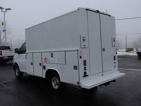 New 2025 Chevrolet Express 3500 w/ Power Convenience Package image 3