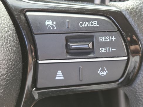Used 2023 Honda Civic LX image 5