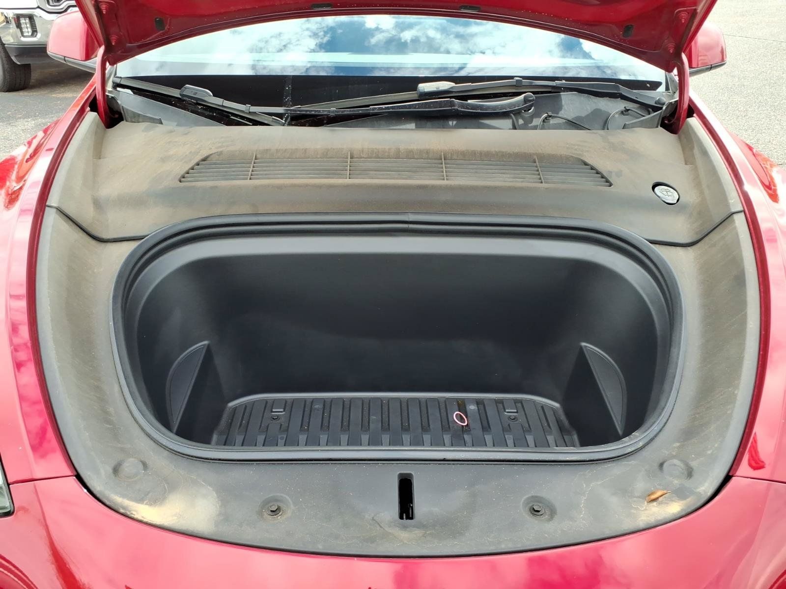 Used 2023 Tesla Model Y Long Range AWD/4WD image 24