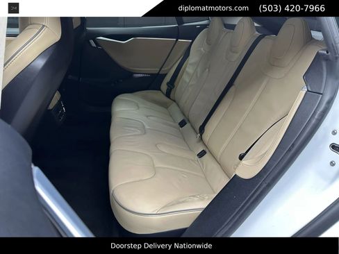 Used 2013 Tesla Model S Performance image 22