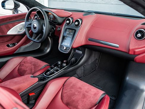 Used 2025 McLaren GTS image 2