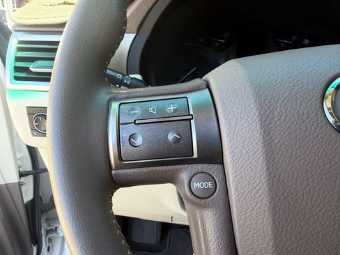 Used 2012 Lexus GX 460 AWD/4WD image 27