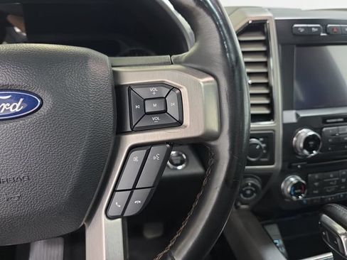 Used 2018 Ford F150 Platinum w/ Equipment Group 701A Luxury AWD/4WD image 18