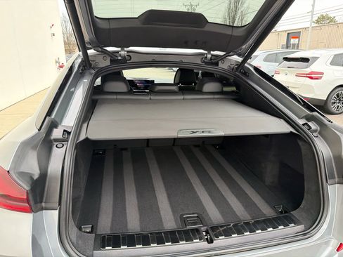 Used 2026 BMW X6 xDrive40i image 9