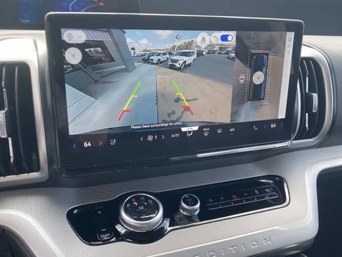 New 2026 Ford Expedition Active RWD image 19