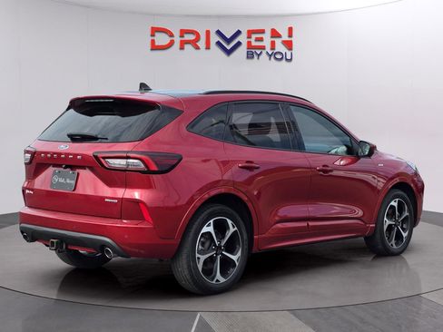 Used 2023 Ford Escape ST-Line Select w/ Tech Pack #2 image 5