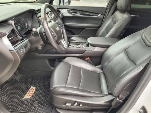 Used 2023 Cadillac XT6 Premium Luxury FWD image 15