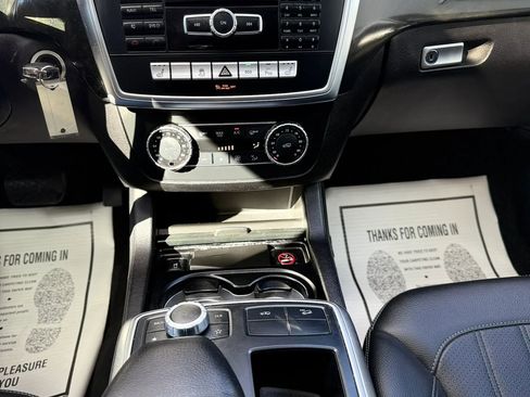 Used 2016 Mercedes-Benz GL 450 4MATIC image 21