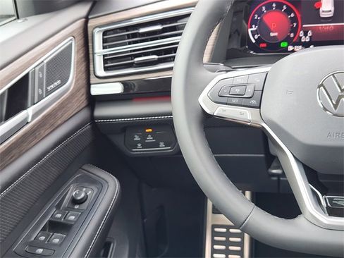 New 2026 Volkswagen Atlas SEL Premium R-Line image 26