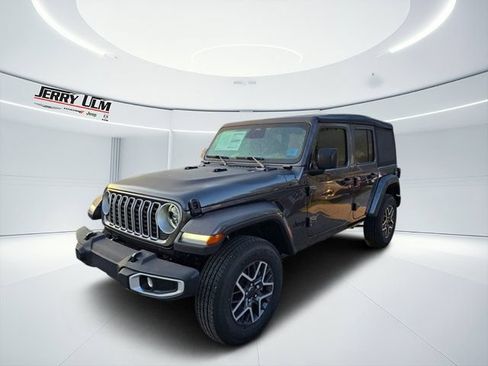 New 2025 Jeep Wrangler Unlimited Sahara w/ Safety Group AWD/4WD image 2