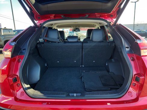 Used 2024 Mitsubishi Eclipse Cross SE image 8