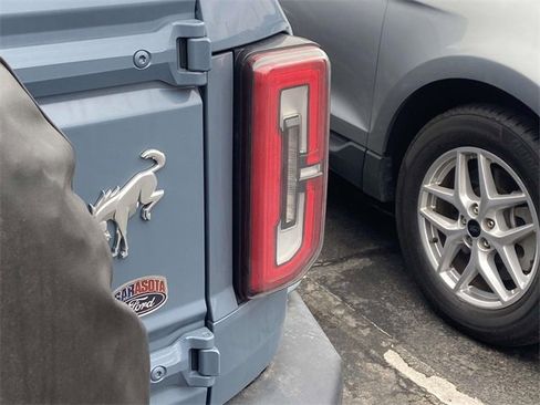 Used 2024 Ford Bronco Outer Banks image 5